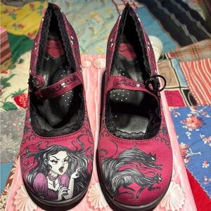 Chocolaticas® Mid Heels Carmilla
Women's Mary Jane Pump Hot Chocolate Design